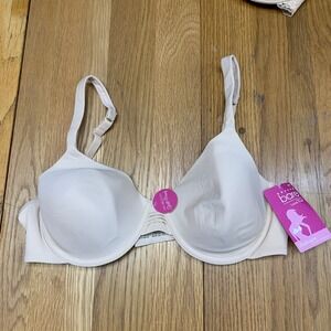 Barely There Beyond Bare Underwire Bra Tan Fuller Coverage BT77 Size 40C NWT